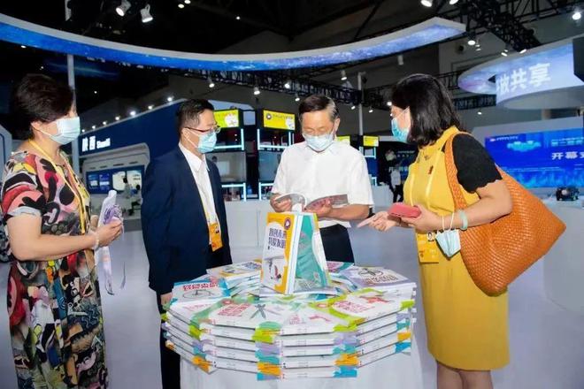 曾家巖小學 “發明大王”進課堂，科創發明課程結碩果